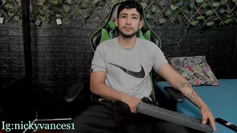 nicky online show from 10.22.25