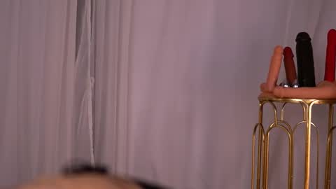 Nicky online show from 10.12.25