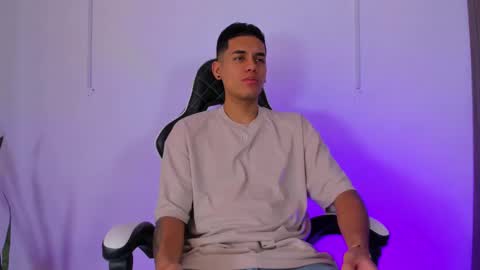 Snapshot of nickyblazze_ chatting on 09.19.25 Nicky  online show from 09.19.25