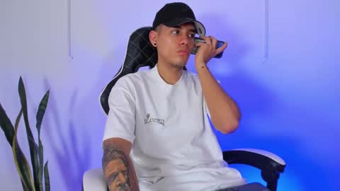 Snapshot of nickyblazze_ chatting on 09.23.25 Nicky  online show from 09.23.25