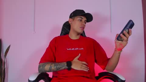 Snapshot of nickyblazze_ chatting on 09.28.25 Nicky  online show from 09.28.25