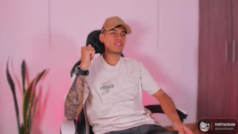 Snapshot of nickyblazze_ chatting on 10.23.25 Nicky  online show from 10.23.25