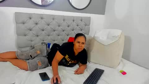 nickyluna online show from 09.14.25