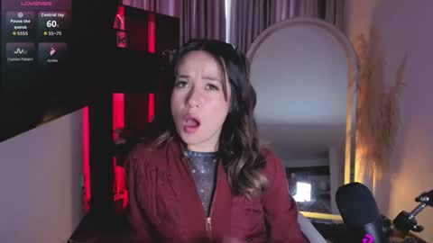 Snapshot of nickywindsor chatting on 10.12.25 Nicky online show from 10.12.25