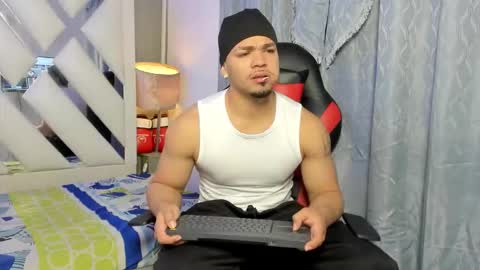 nico_blaze7 online show from 02.06.26