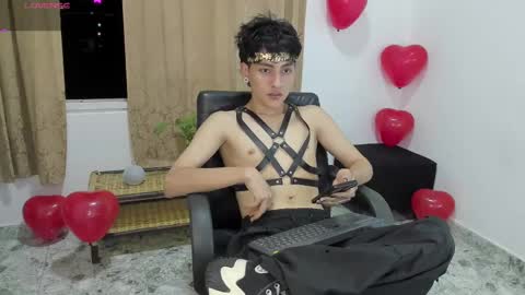 Snapshot of nico_nico_xd chatting on 02.15.25 Nico online show from 02.15.25