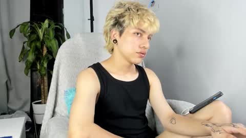 Snapshot of nico_nico_xd chatting on 09.14.25 Nico online show from 09.14.25