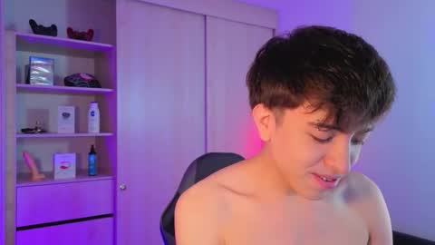 Nicolas online show from 09.29.25