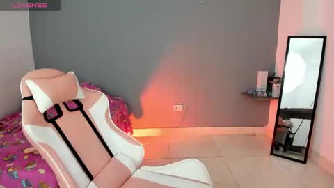 Nicol sanchez online show from 12.14.24