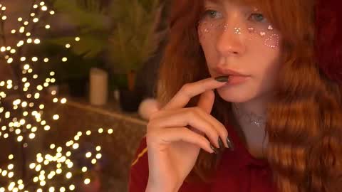 Nicol Moonn online show from 01.08.26