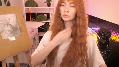 Nicol Moonn online show from 04.03.26