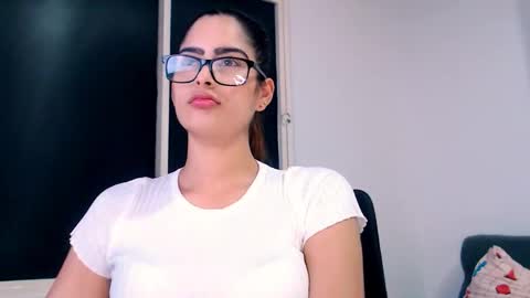 Snapshot of nicol_xx1 chatting on 01.17.26 Nicol online show from 01.17.26