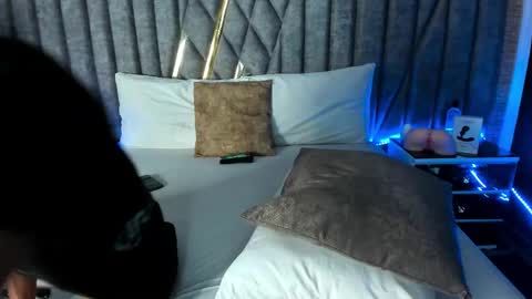 Nicolai online show from 02.15.26