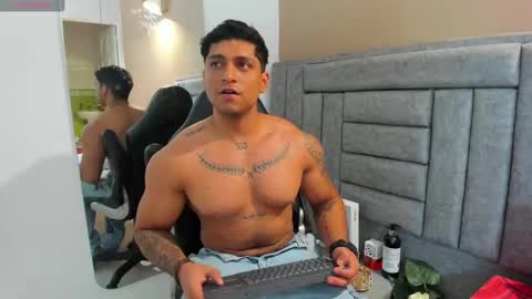 Snapshot of nicolas_montoya chatting on 09.13.25 nicolas_montoya online show from 09.13.25