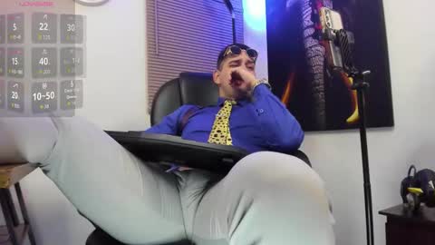 Snapshot of nicolass_fellener chatting on 09.12.25 Nicolas Fellener online show from 09.12.25