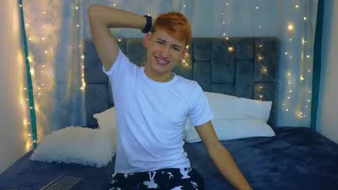 nicolastorres__ online show from 04.19.26