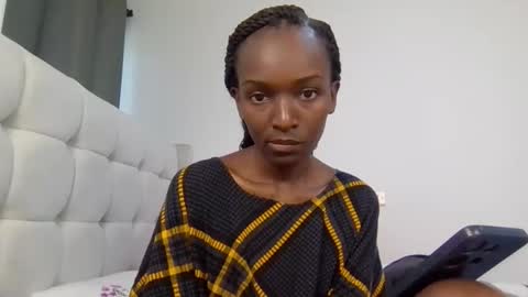 nicole161117 online show from 11.20.25