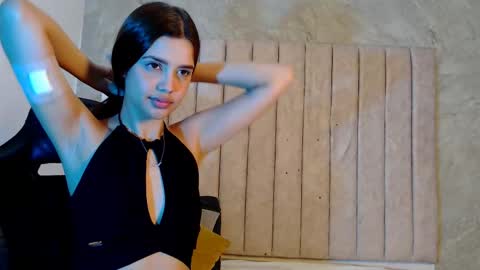 nicole_and_thiago online show from 02.14.25