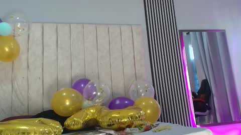 nicole_and_thiago online show from 09.25.25