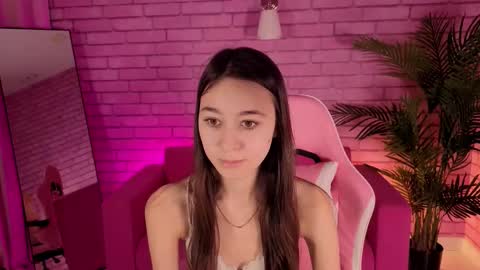 Snapshot of nicole_brownie chatting on 02.04.26 Nicole online show from 02.04.26