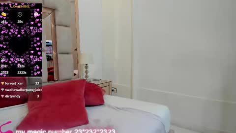 nicole_fisherr online show from 02.18.25