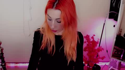 Snapshot of nicole_g0ld_ chatting on 12.06.24 Nicole online show from 12.06.24