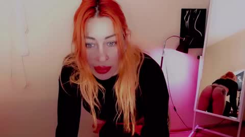 Snapshot of nicole_g0ld_ chatting on 12.07.24 Nicole online show from 12.07.24