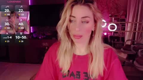 Nicole online show from 11.22.25