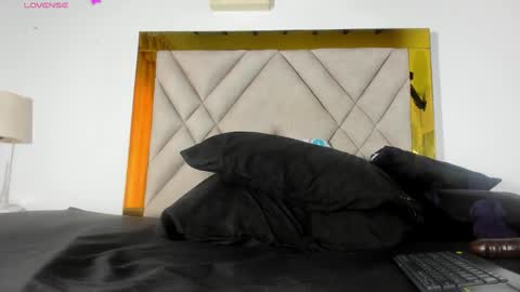 nicole_grace0 online show from 01.23.25