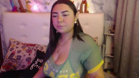 Nicole online show from 03.10.26