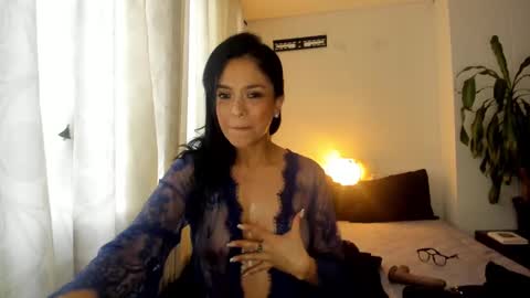 Nicole online show from 12.27.24