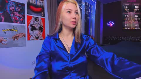 Snapshot of nicole_matt chatting on 01.06.25 Nicole online show from 01.06.25