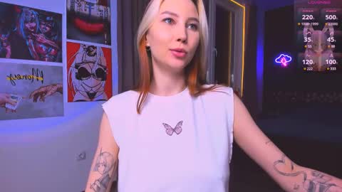 Snapshot of nicole_matt chatting on 03.08.25 Nicole online show from 03.08.25