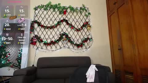 Nicole Santana online show from 12.11.24