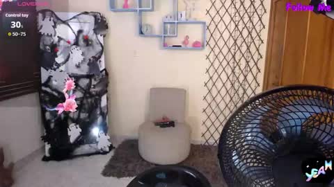 Nicole Santana online show from 10.21.25