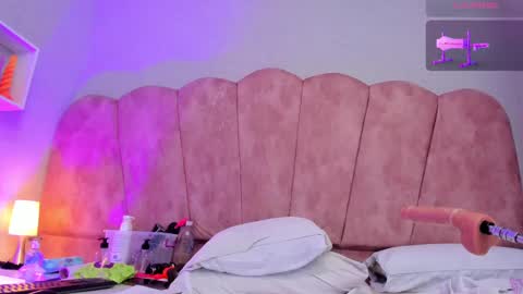 Nicole online show from 02.13.25