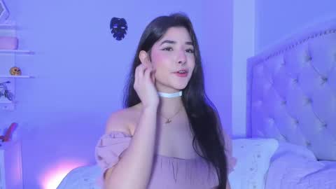 N I C O L E online show from 03.04.25