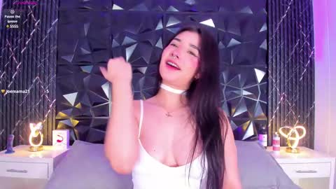 N I C O L E online show from 03.08.25