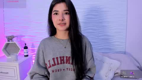N I C O L E online show from 03.11.25
