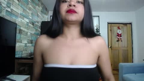 Nicole online show from 12.21.25