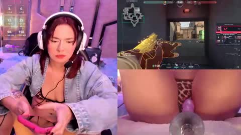 Snapshot of nicoleferrel chatting on 09.24.25 Nicole online show from 09.24.25