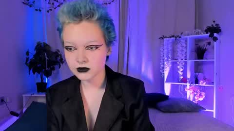 Nicole online show from 12.12.24