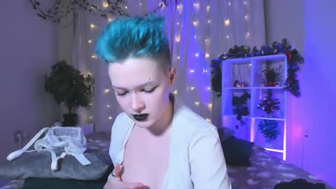Nicole online show from 12.18.24