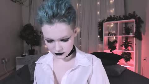 Nicole online show from 12.20.24