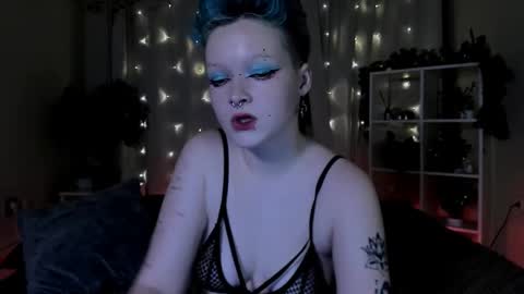 Nicole online show from 12.26.24