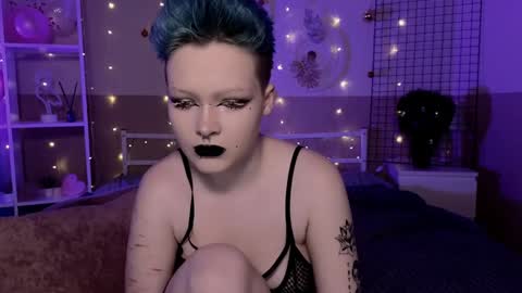 Nicole online show from 12.28.24
