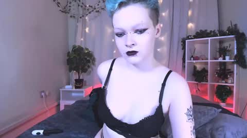 Nicole online show from 01.03.25