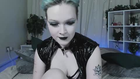 Nicole online show from 01.11.25