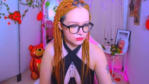 Nicole online show from 02.08.25