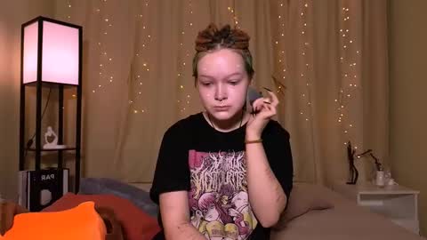Nicole online show from 03.11.25